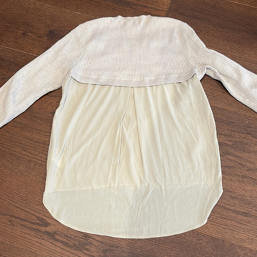 Banana Republic Cream Sweater with Silk Back Size Small