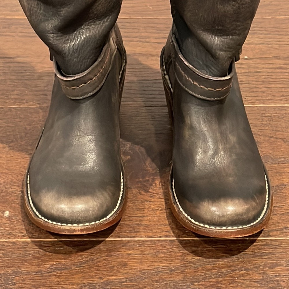 Frye Brown Tall Women’s Boots Size 5.5