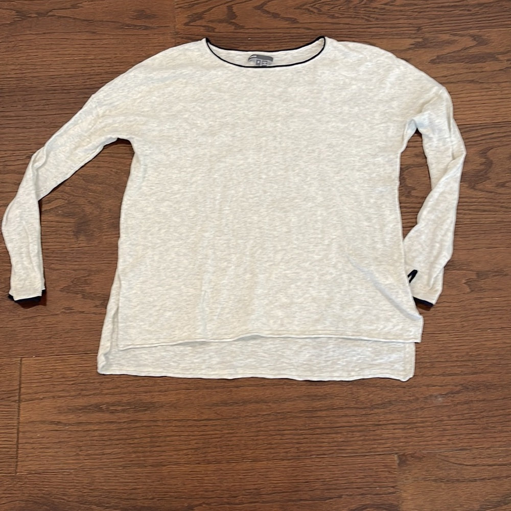 4 Vince Women’s Sweaters All Size Small