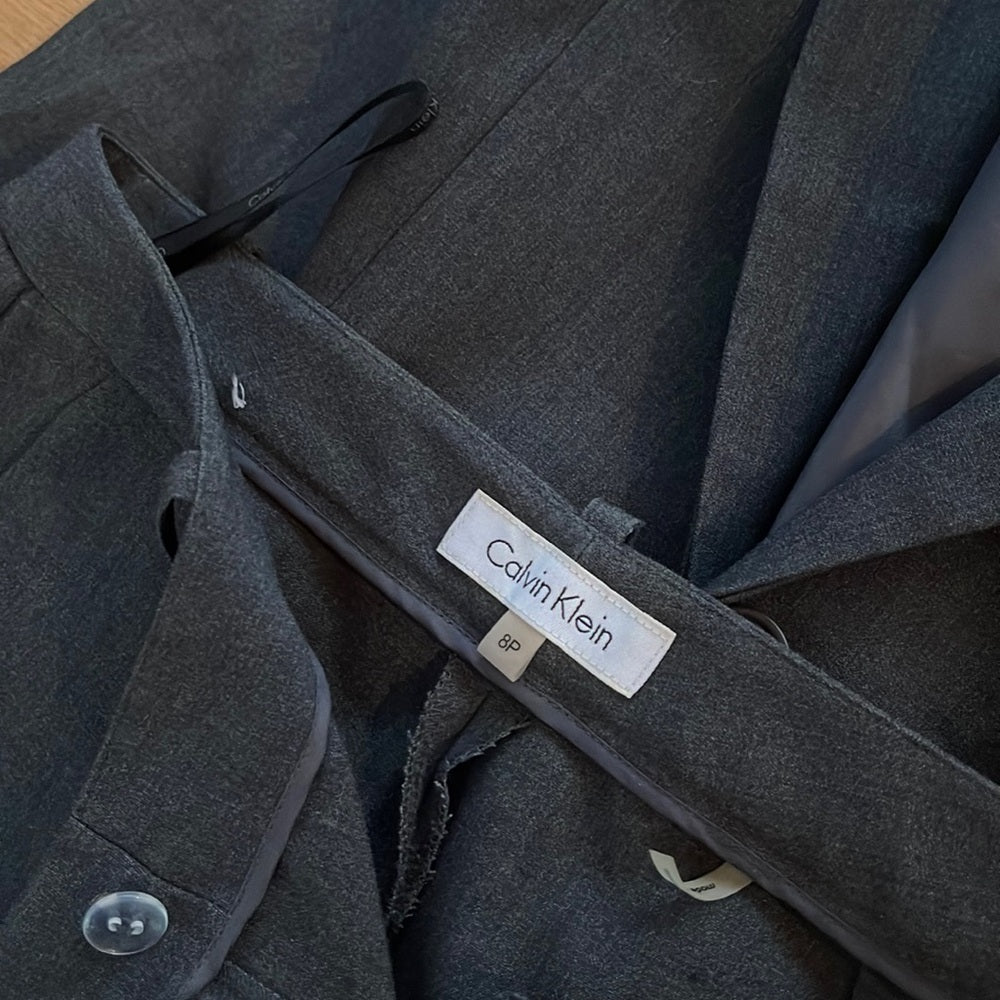 Women’s Calvin Klein Grey Pant Suit Size 8P