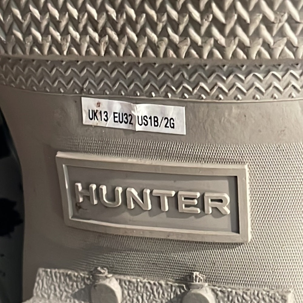 Hunter Girls Grey Cheetah Boots Size 2
