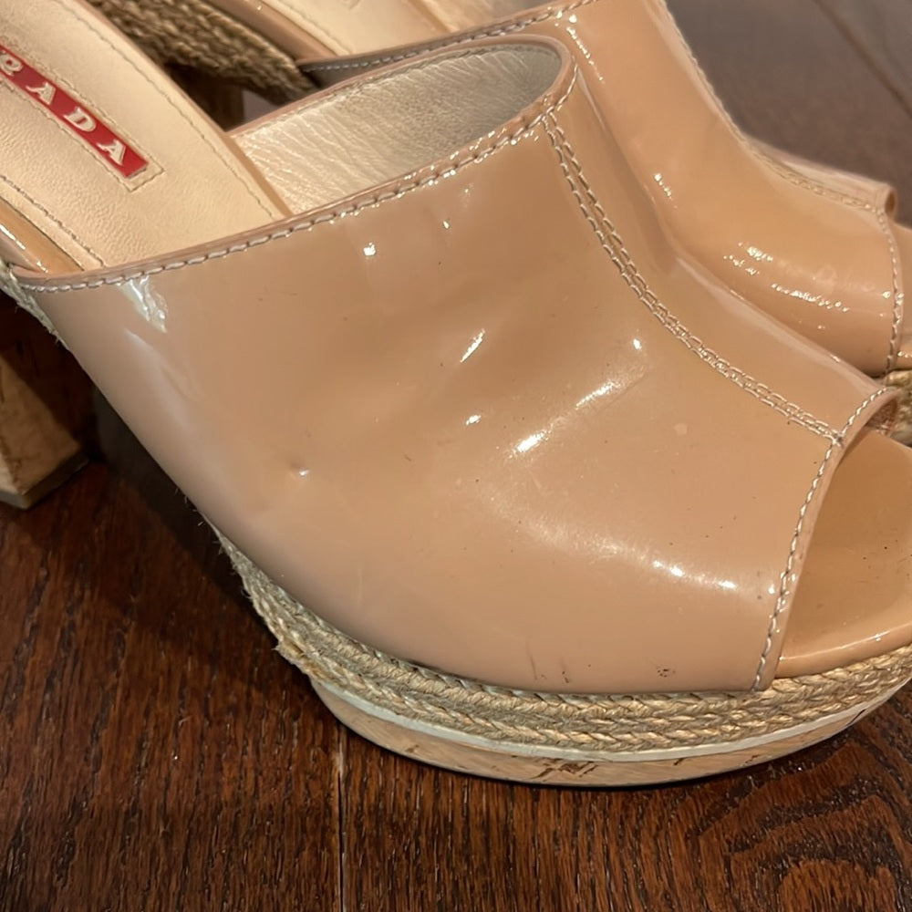 Prada Womenms Tan Patent Leather Cork Sandals Size 37 / 7