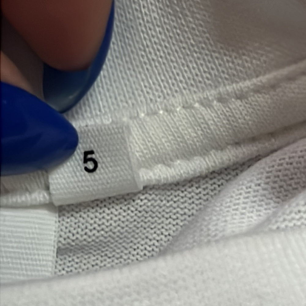 Molo Kid’s White Graphic Sweater Size 5