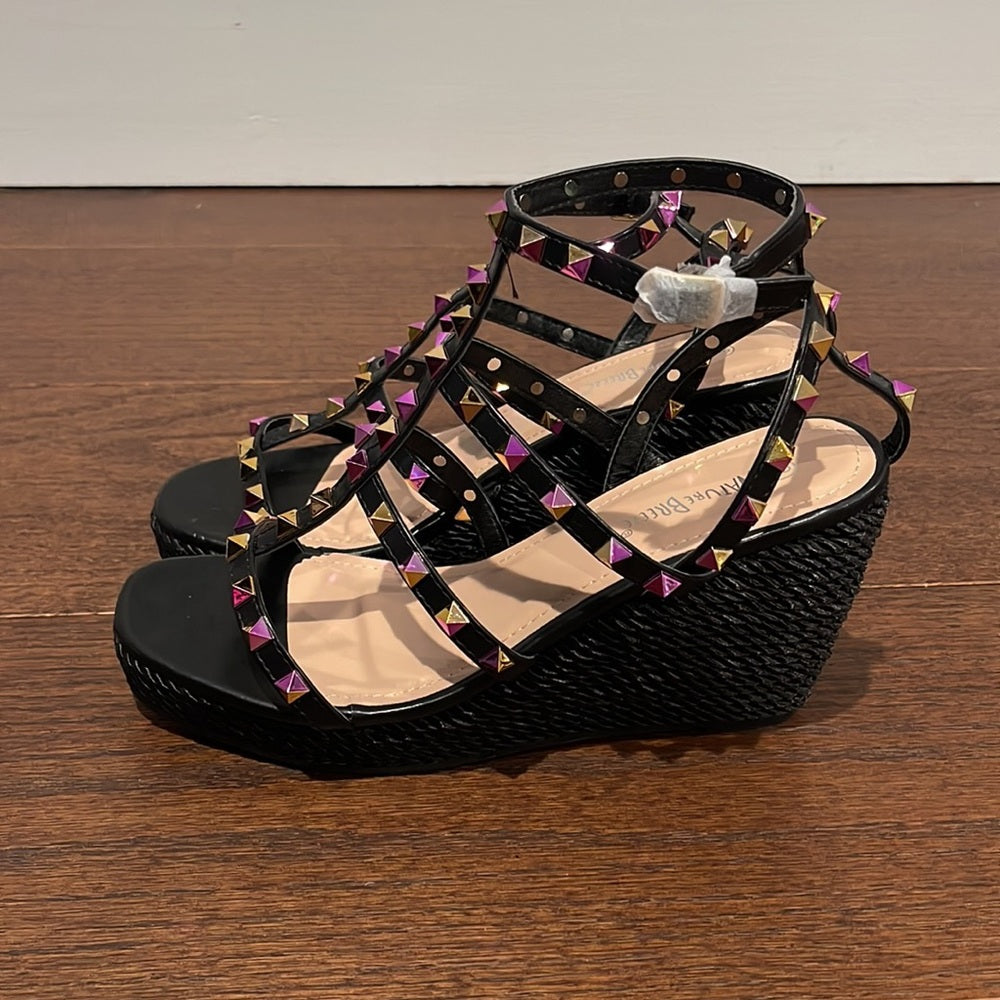 NWOT Nature Breeze Women’s Black Wedges Size 9
