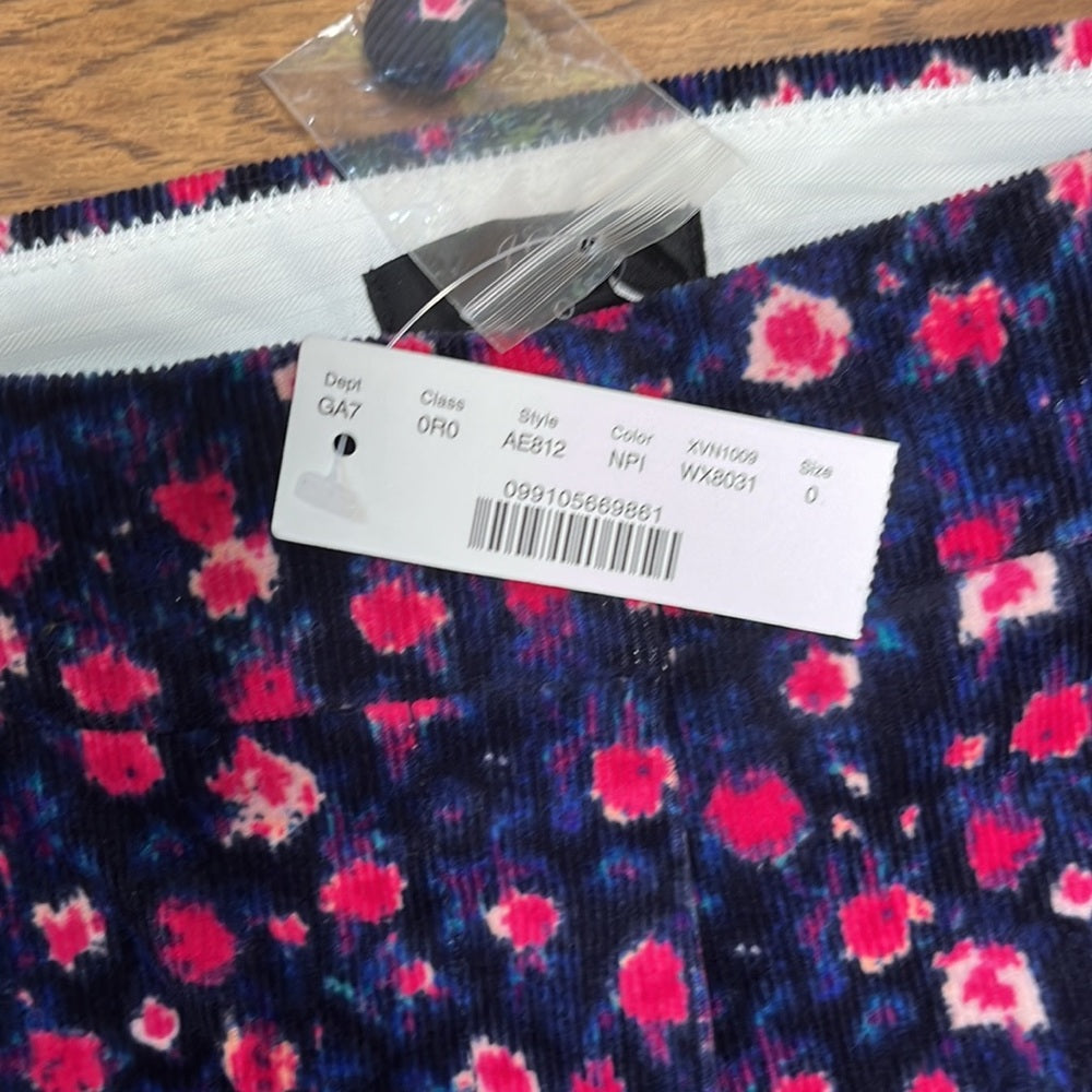 NWT J Crew Women’s Pink Printed Blue Corduroy Jeans Size 0