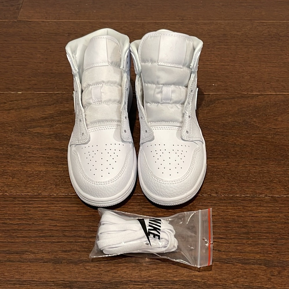 NWT Nike Air Jordan 1 Mid Kids All White High Tops Size 4