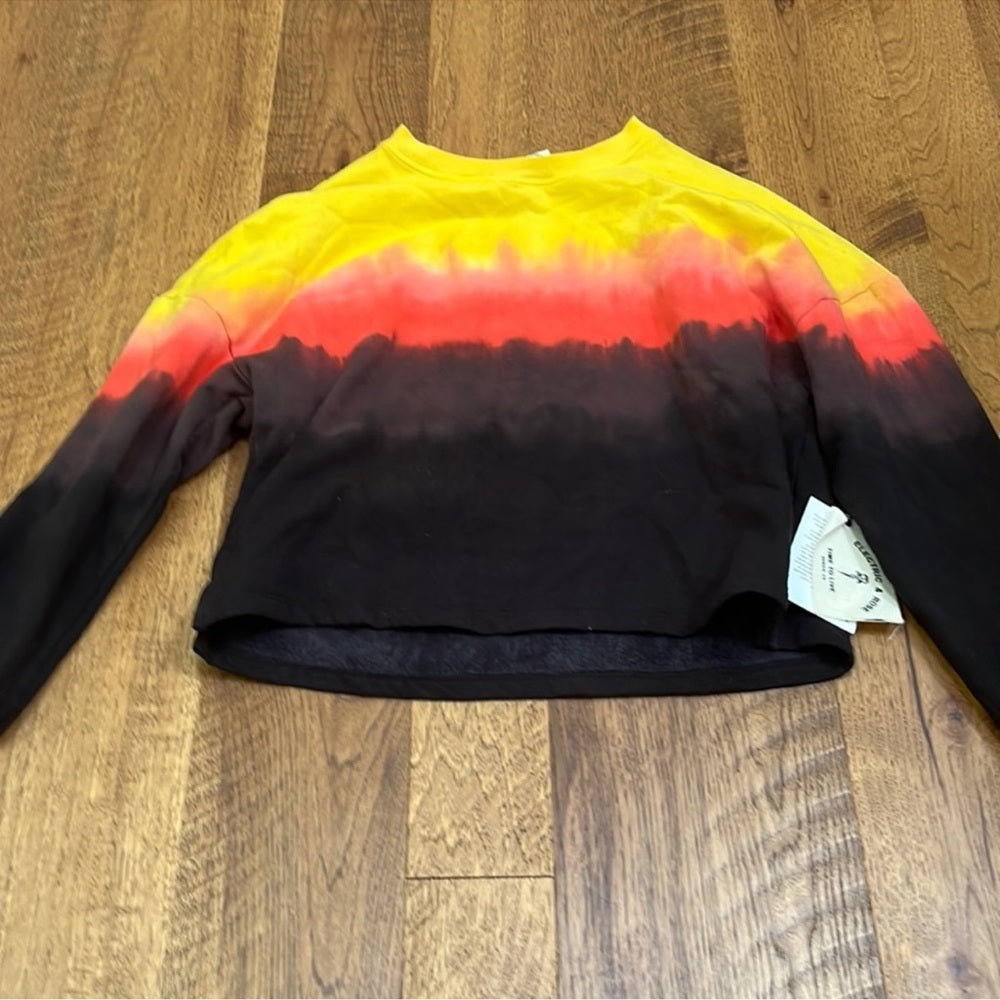 NWT Electric and Rose Sweatshirt and Sweatpants Size Small