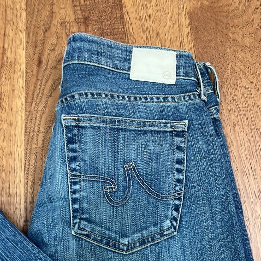 AG Woman’s The Nikki Crop Relaxed Skinny Crop Jeans Size 26