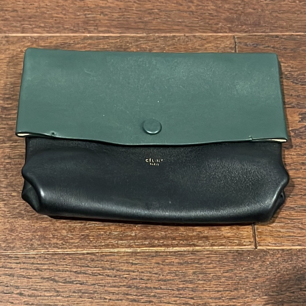 CELINE Women’s All Soft Green and Black Leather and Suede Shoulder Bag w/ Pouch