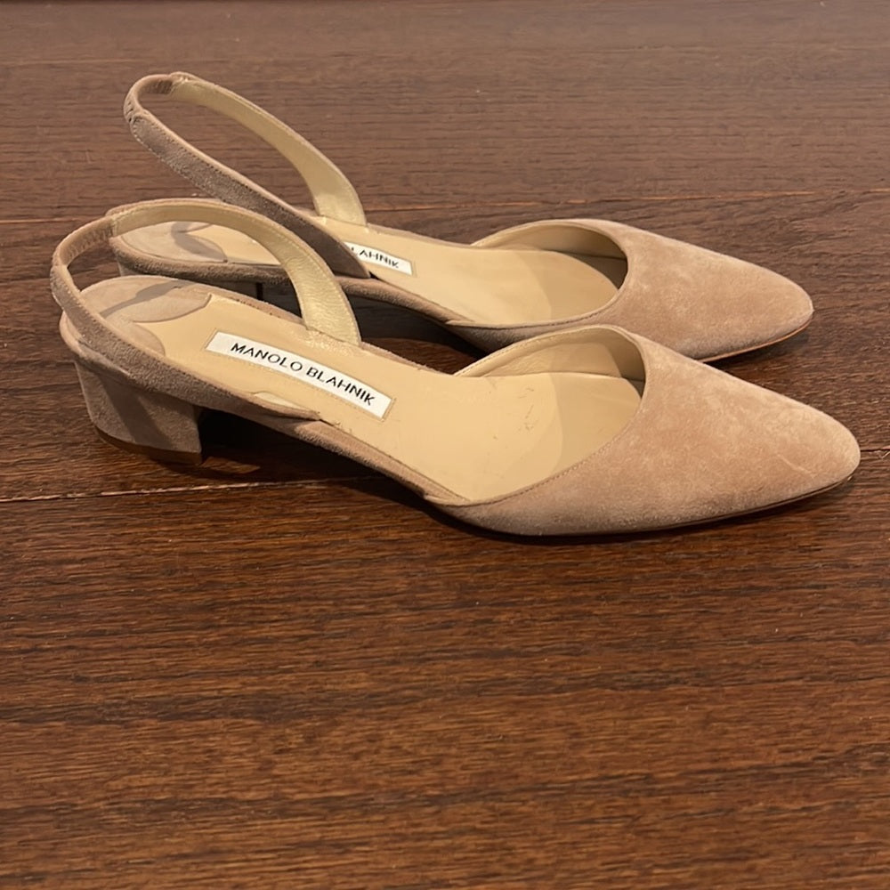 Manolo Blahnik Beige Blush Suede Low Heel Sling Backs Size 39/9