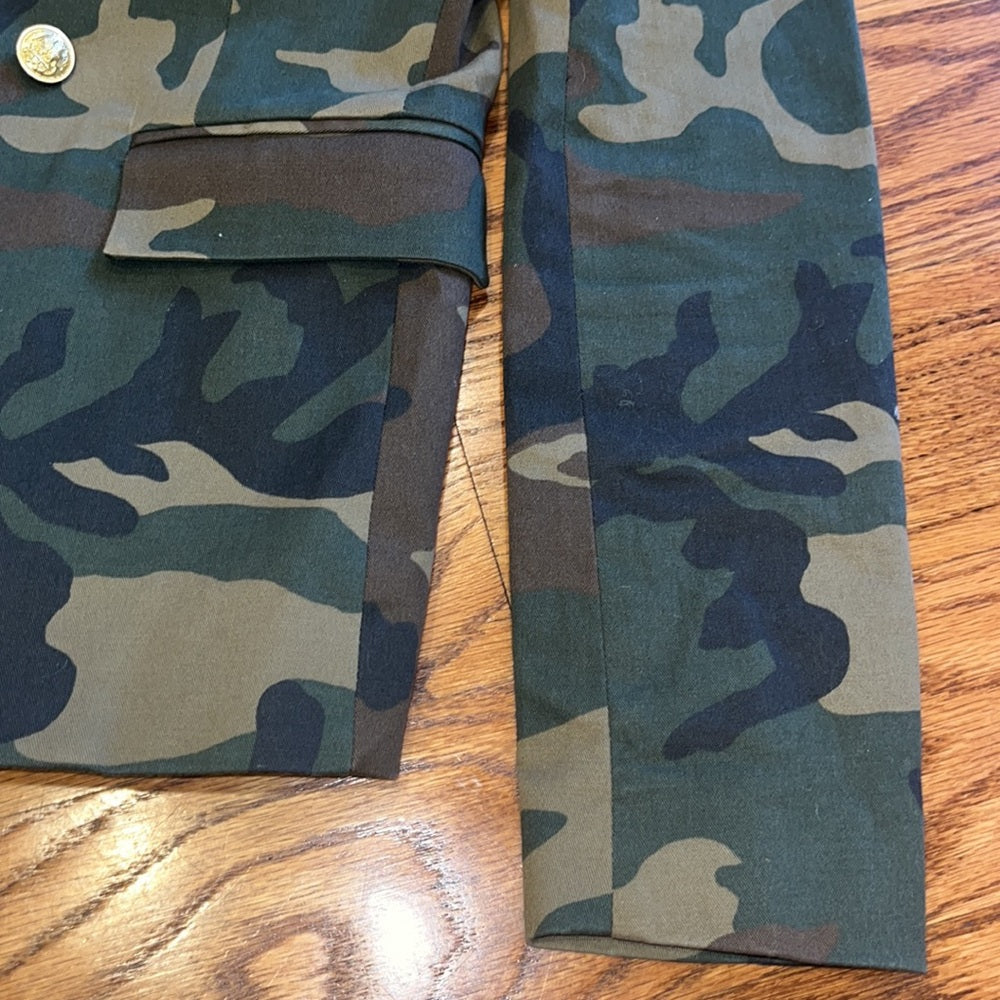 Generation Love Woman’s Camo Jacket Size XS