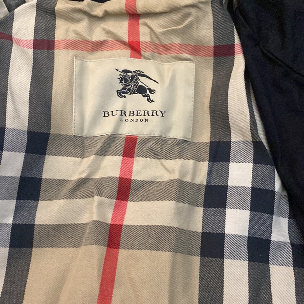 Burberry Women’s Black Hooded Coat Size 6