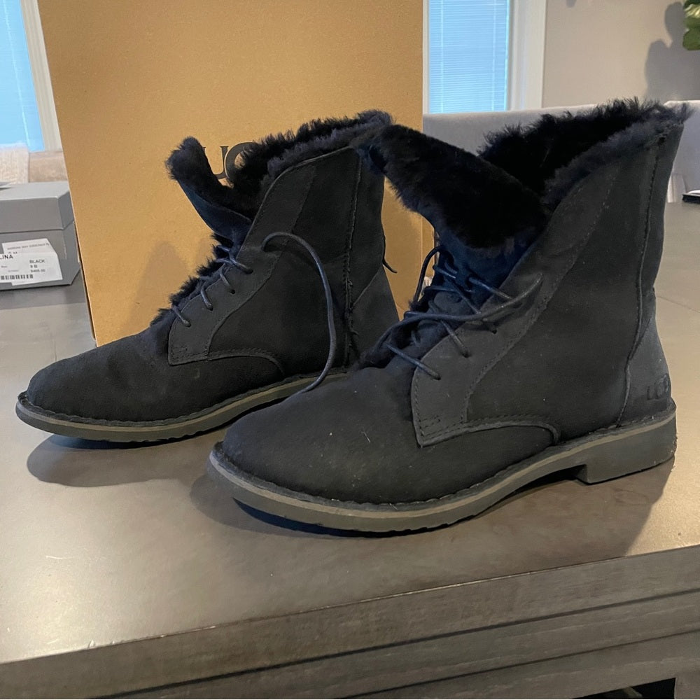 Ugg Women’s Quincy Lace Up Boots Size 9
