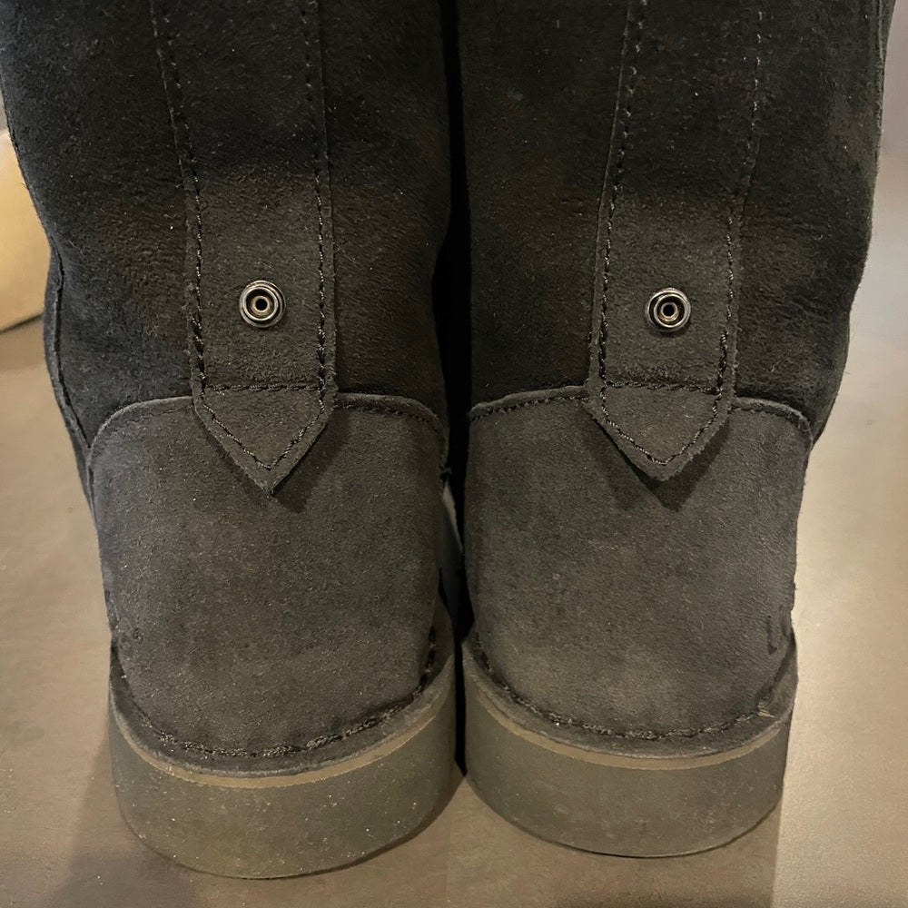 Ugg Women’s Quincy Lace Up Boots Size 9