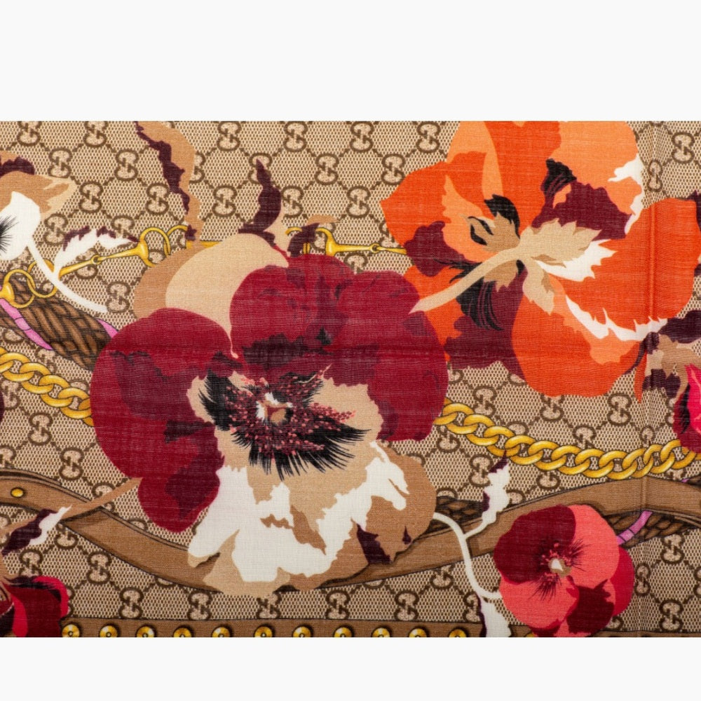NWT Gucci New Monogram Red Flower Shawl