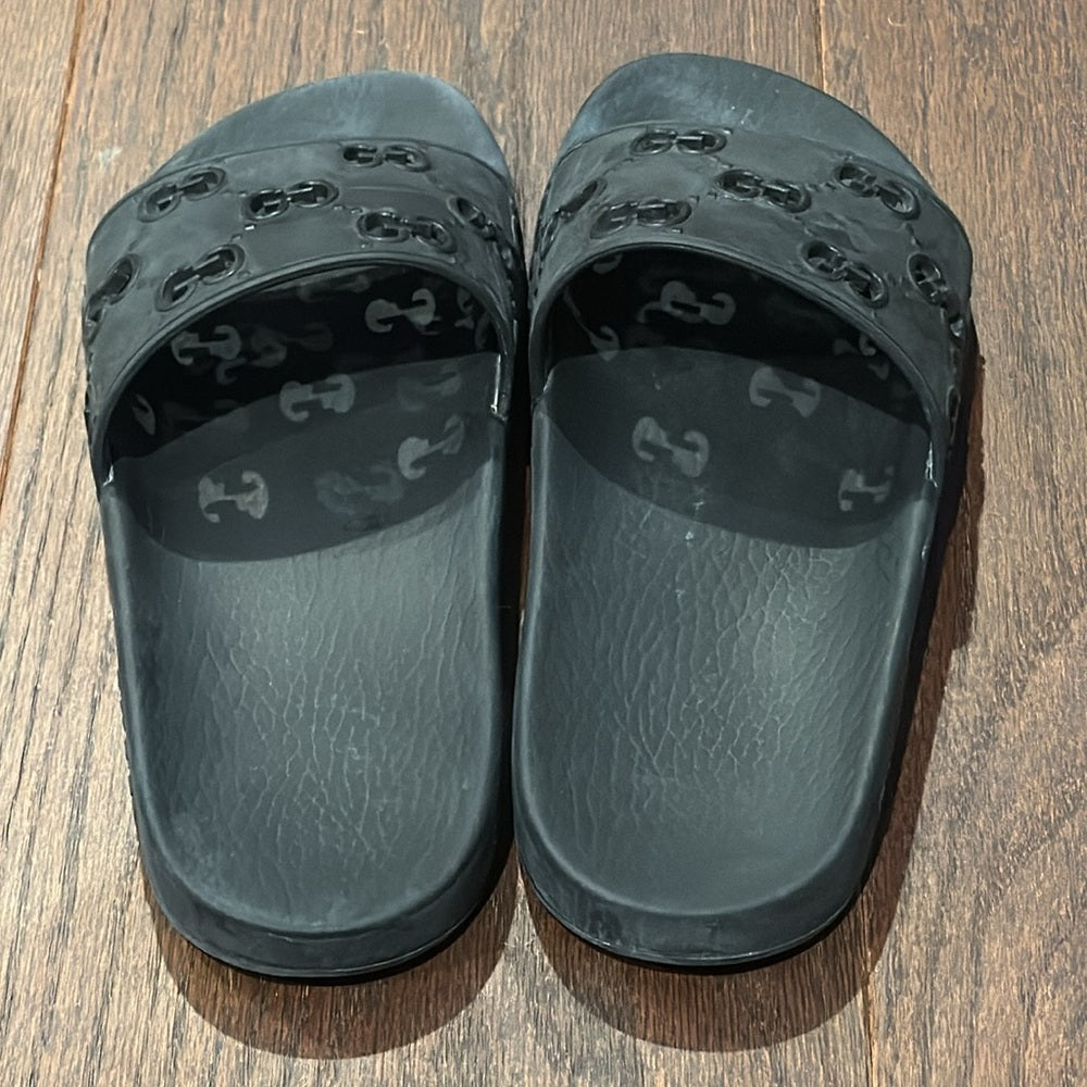 Gucci Women’s Black Rubber Pool Slides Size