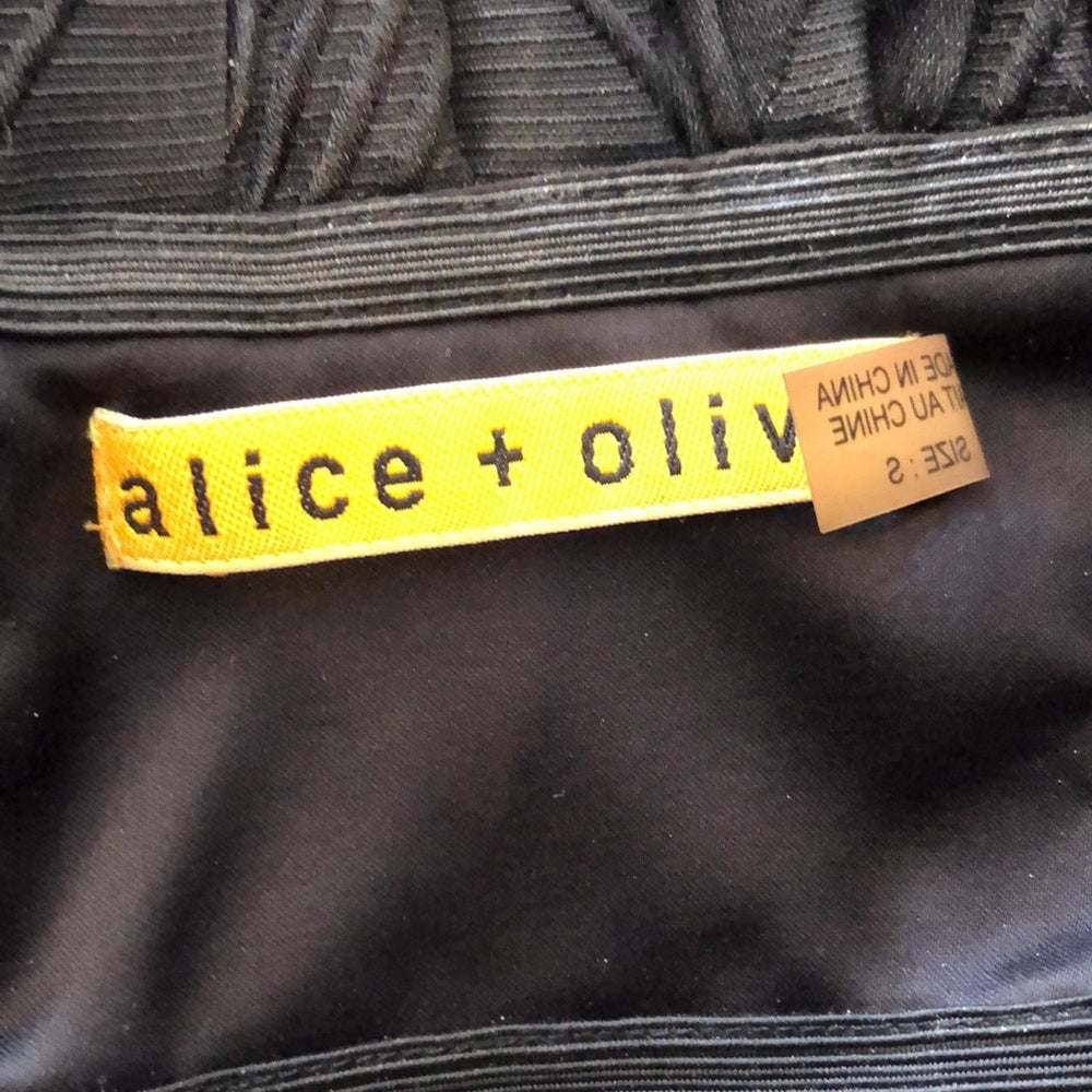 ALICE + Olivia Women’s Formal Dress Size Small