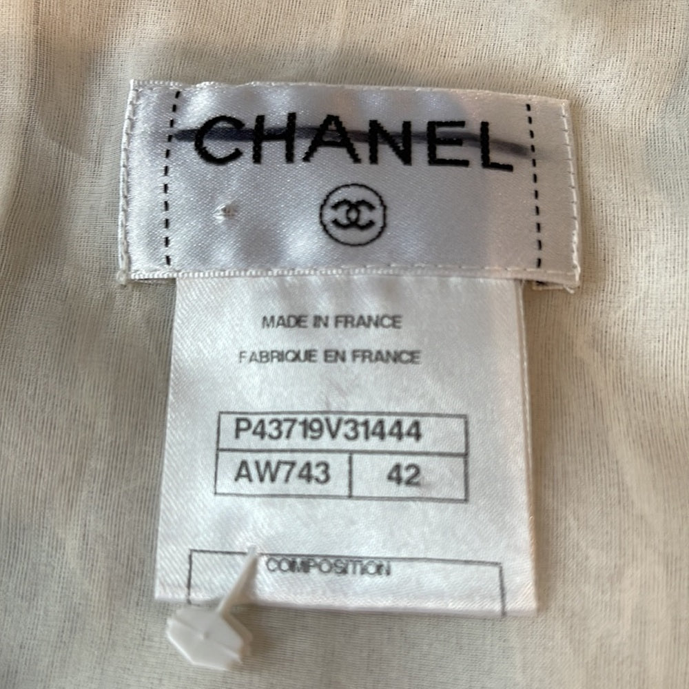 Chanel Sleeveless Women’s Cream Blouse Size 42/ US 6