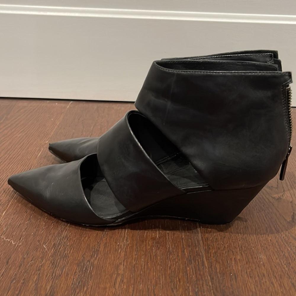 Belle Sigerson Morrison Black Wedge Shoes Size 8.5