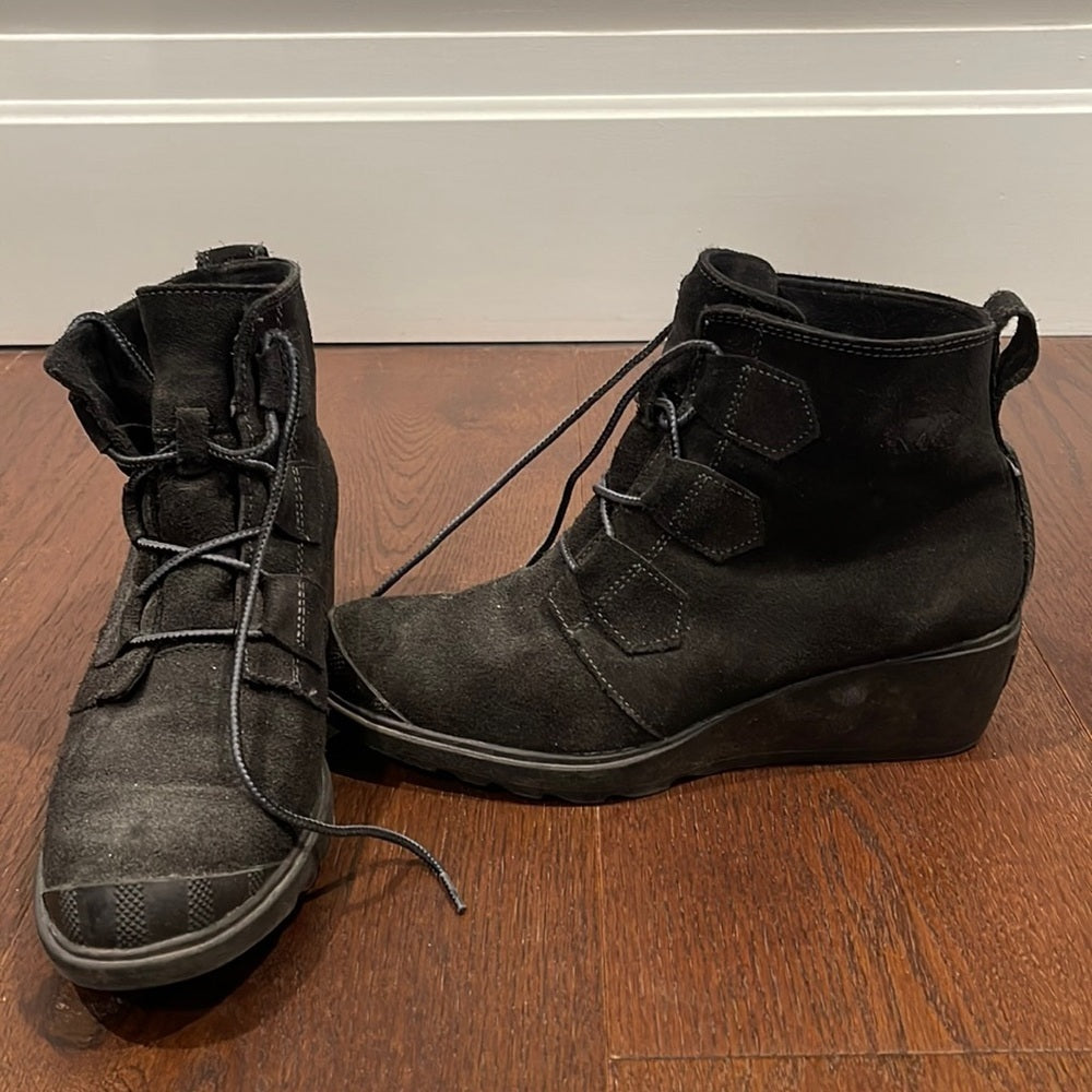 Sorel Women’s Black Boots Size 9