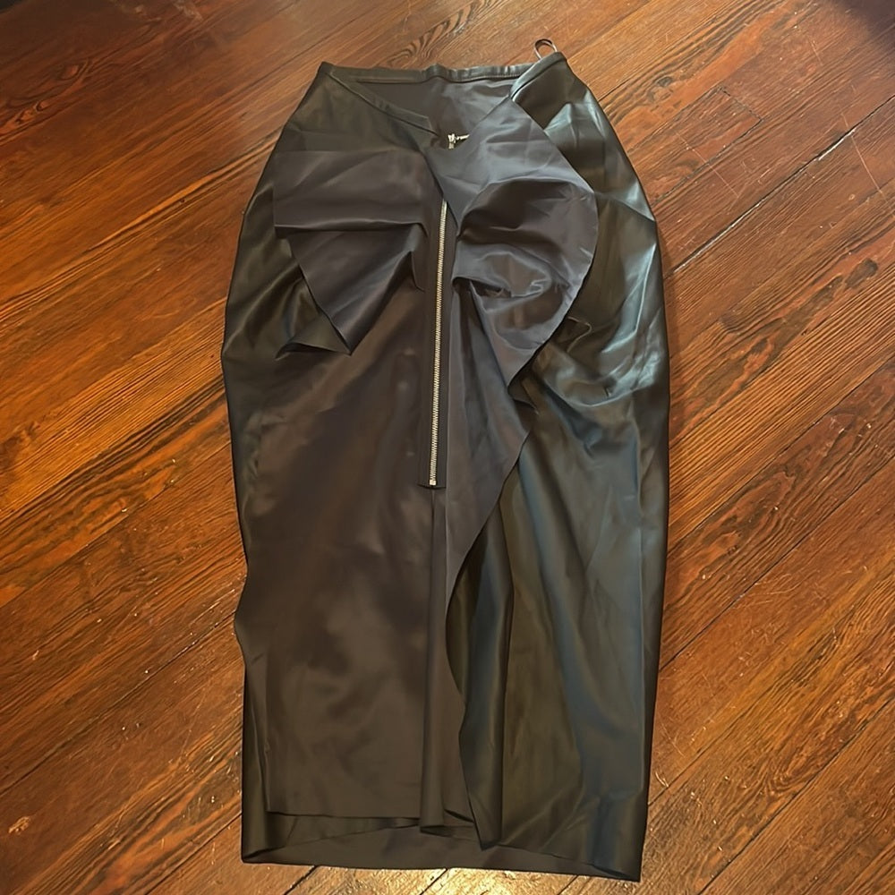 Aida Women’s Black Pleather Skirt with Zipper Size 4