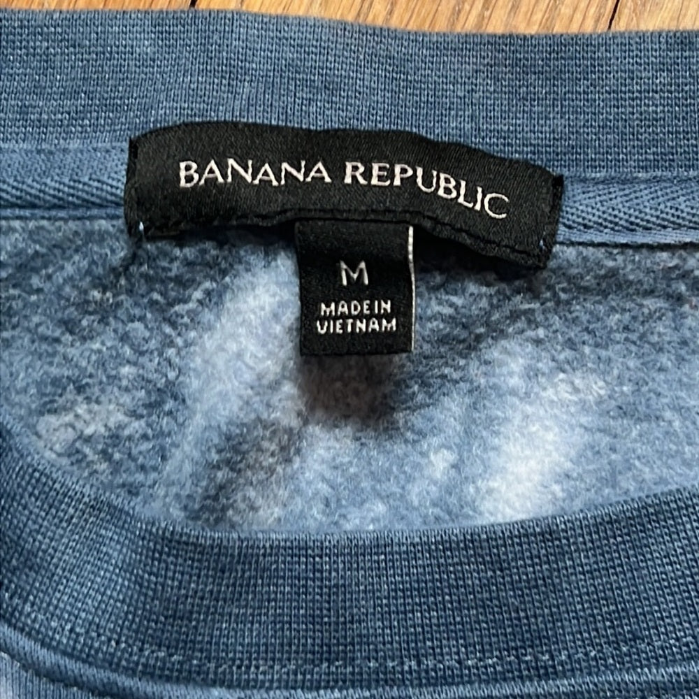 Banana Republic Women’s White and Blue Tie Dye Sweater Size M