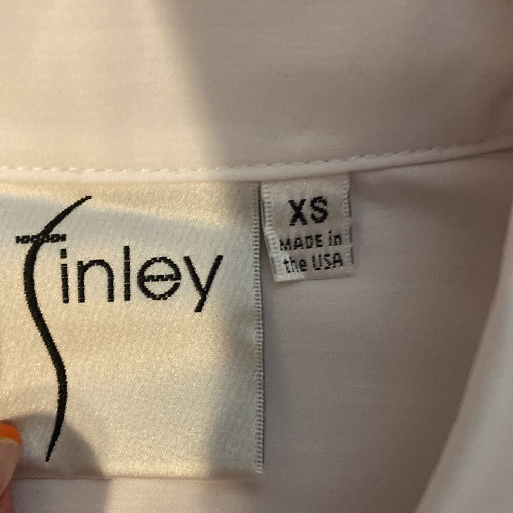 Women’s Tinley button down. White. Size XS