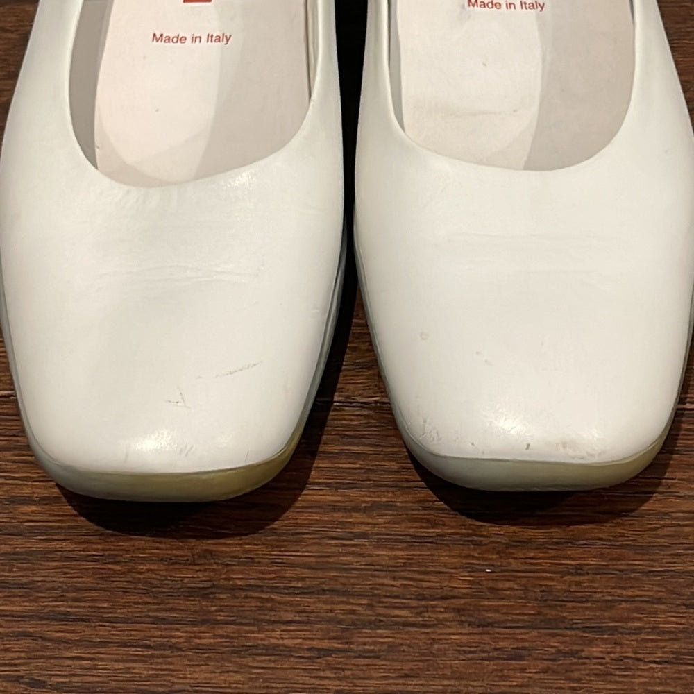 Prada Women’s White Leather Mary Jane Shoes Size 38 / 8