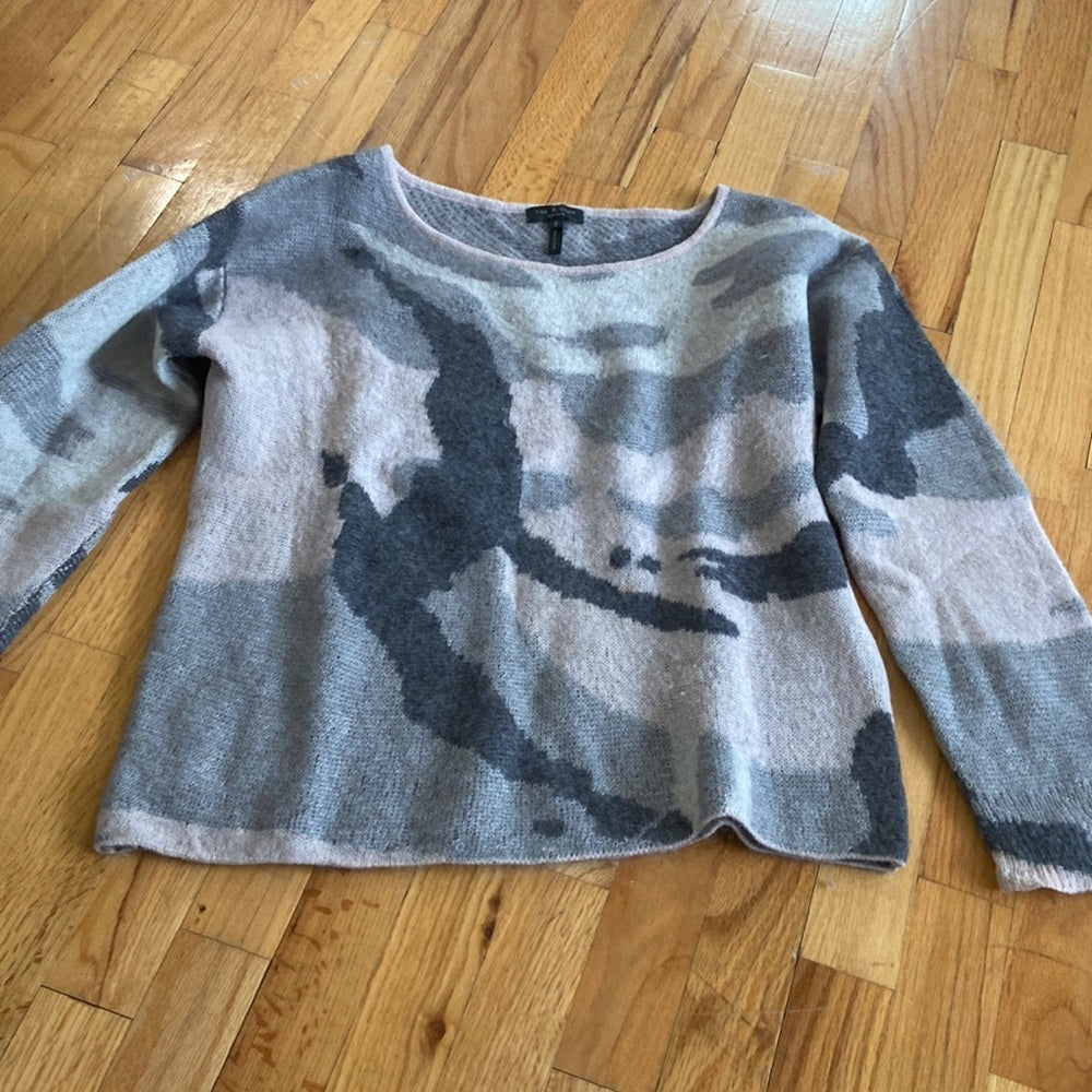 Women’s rag & bone sweater.  Pink/grey. Size L