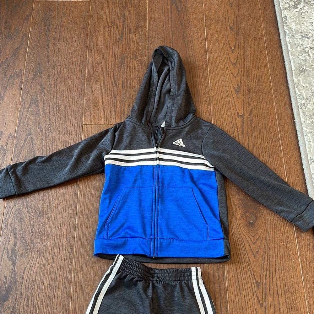 Adidas Boys Sweatsuit Size 5