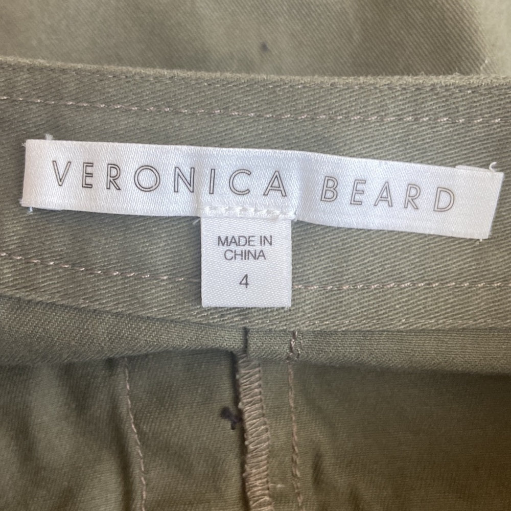 Women’s Veronica Beard skirt. Green. Size 4