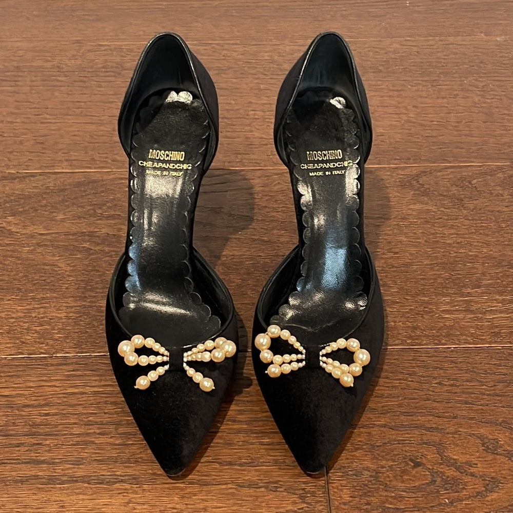 Moschino Women’s Black Suede And Pearl Heels Size 39/9