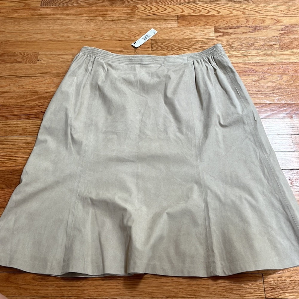 NWT Tan Linda Allard Ellen Tracy Skirt Size 20