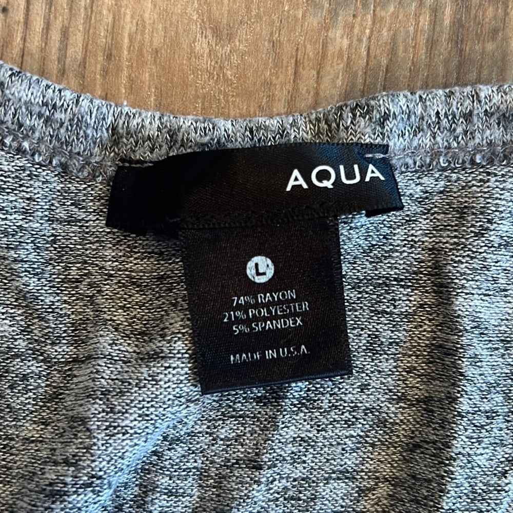 Aqua Woman’s Gray Long Sleeve Size Large