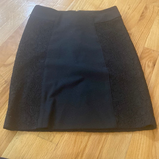 Women’s BCBGeneration skirt. Black. Size 4