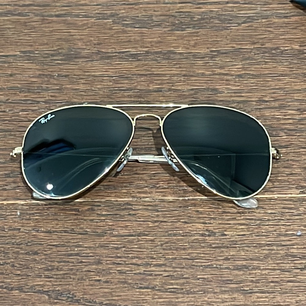 Ray Ban Aviator Sunglasses Gold