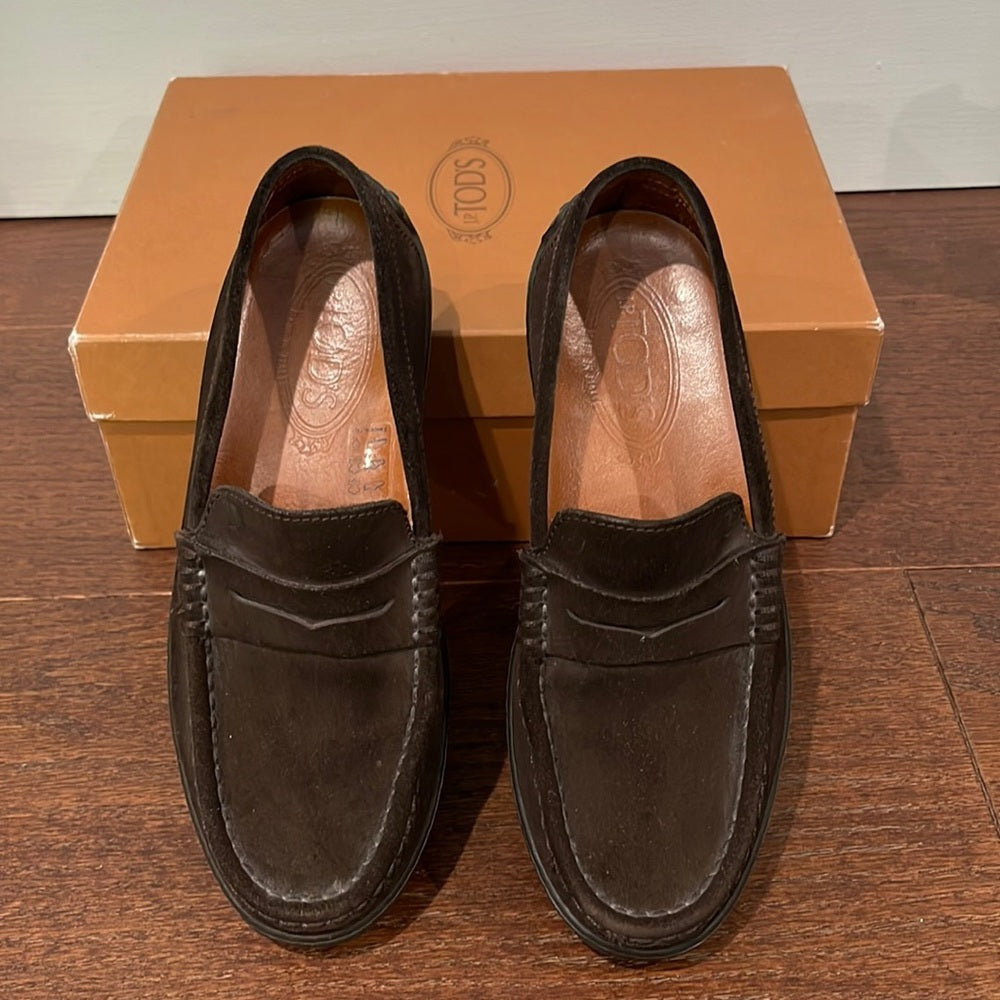 Tod’s Brown Women’s Suede Loafers Size 6