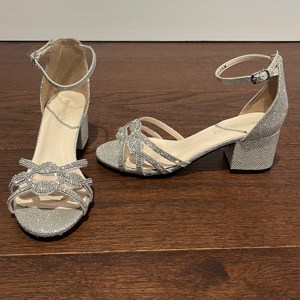 Benjamin Walk Touch Ups Women’s Silver Dress Shoes Size 5