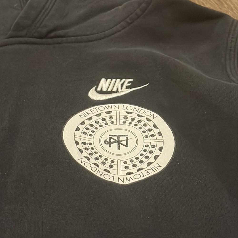 Nike Kid’s London Sweatshirt - Size Large