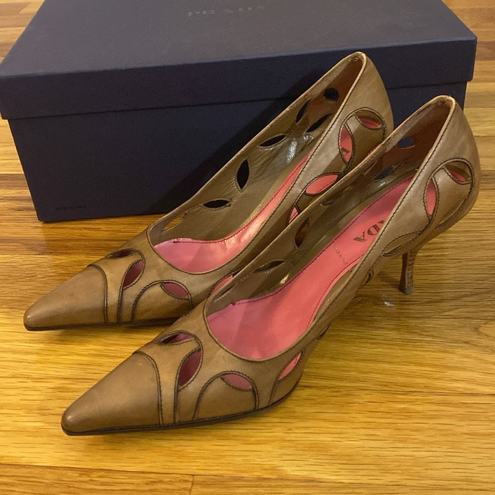 Prada Women’s Brown Pumps Size 6.5