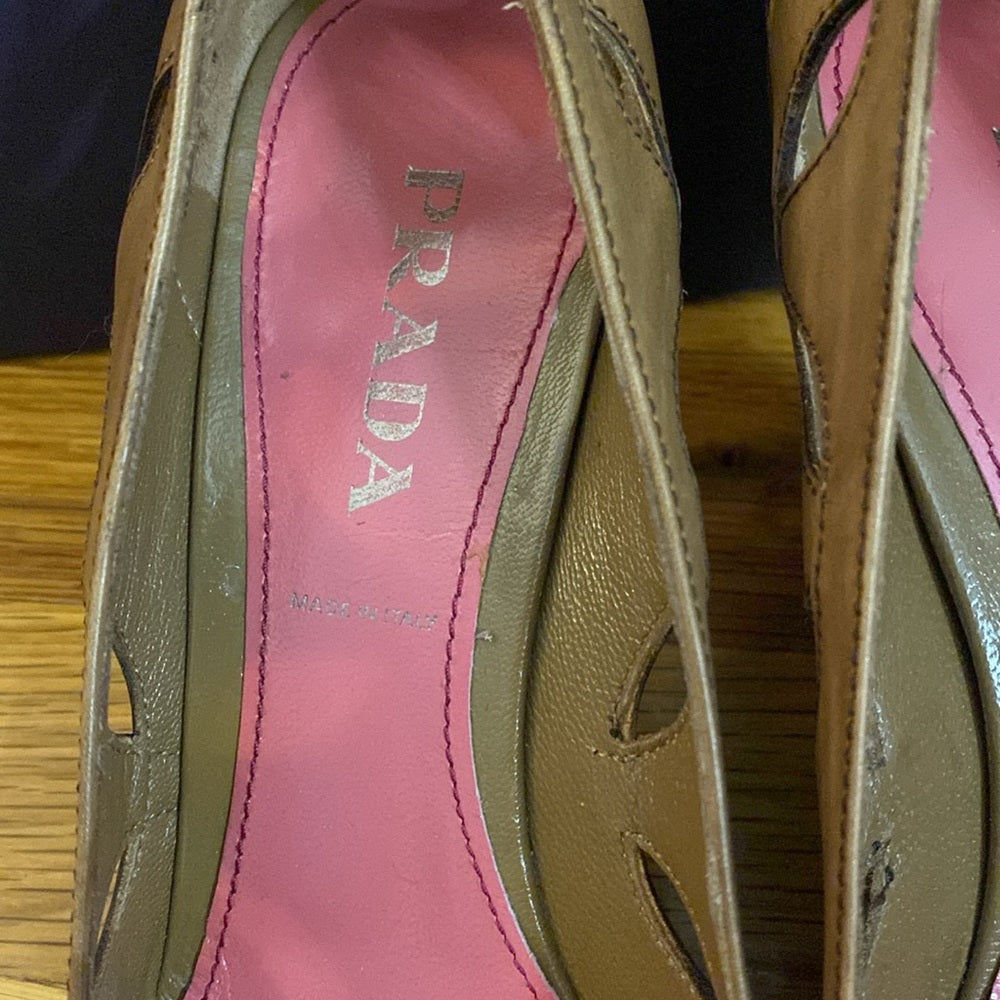 Prada Women’s Brown Pumps Size 6.5