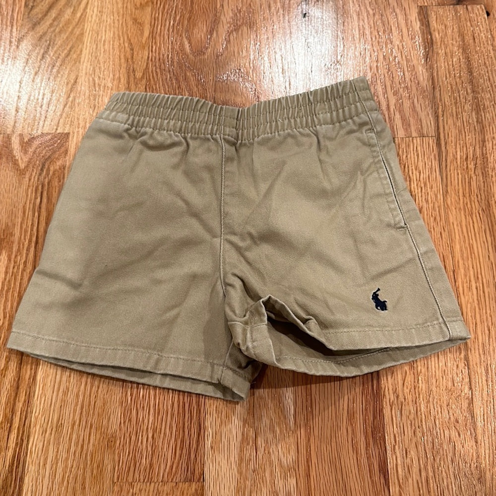 Boys Ralph Lauren Shorts. Size 6M. Tan with crinkled band.