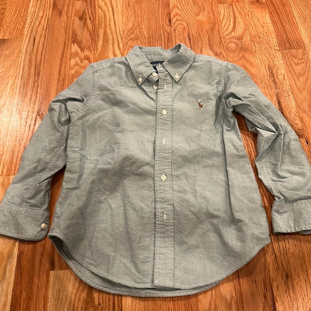 Boys Ralph Lauren Buttoned Down Shirt. Size 5. Plain Light Green.