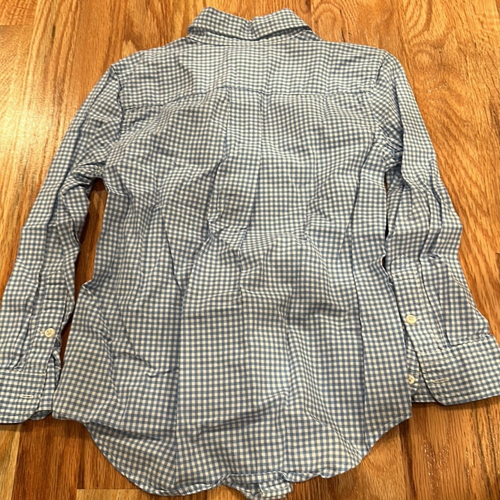 Boys Ralph Lauren Button Down Shirt. Size 6. Blue and White Striped Pattern.