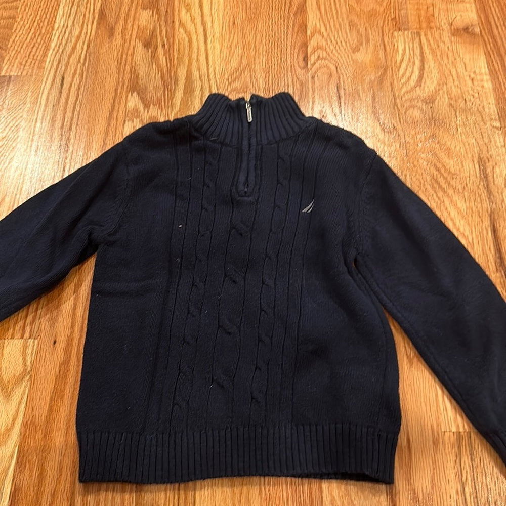 Boys Nautica Sweater. Size 6. Dark Blue with pattern.