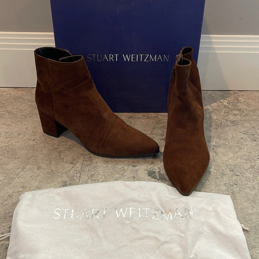 Stuart Weitzman Brown Suede Bots Size 9