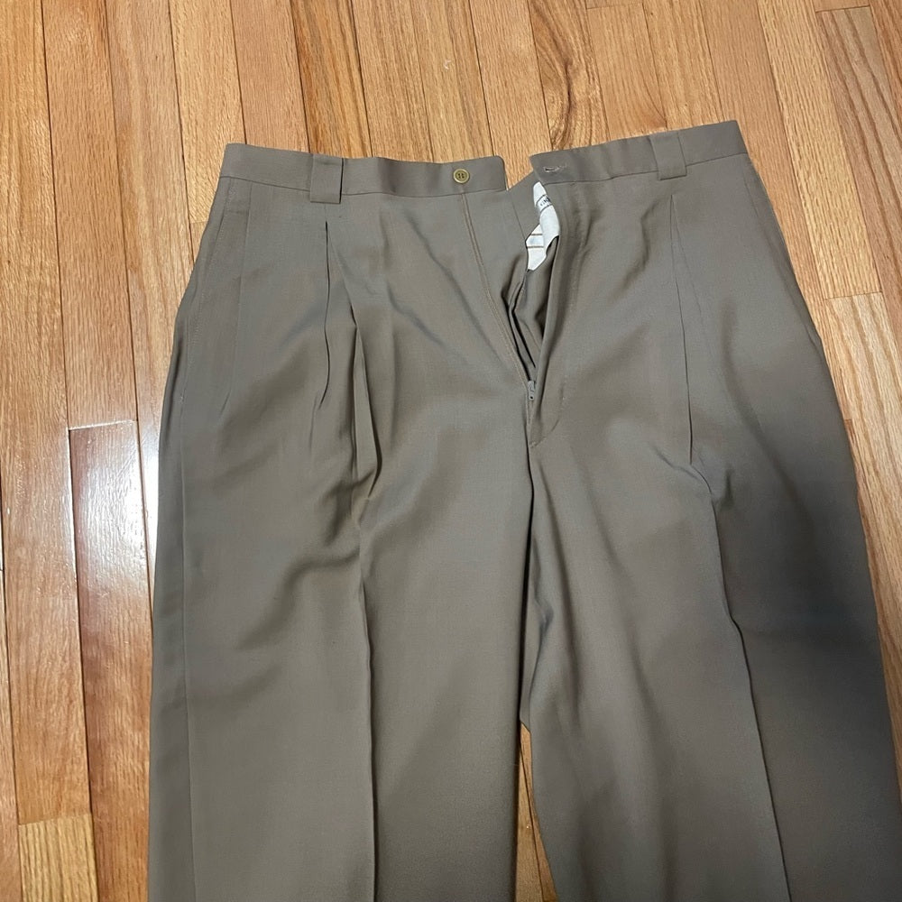 Giorgio Armani Men’s Beige Dress Pants Size 40