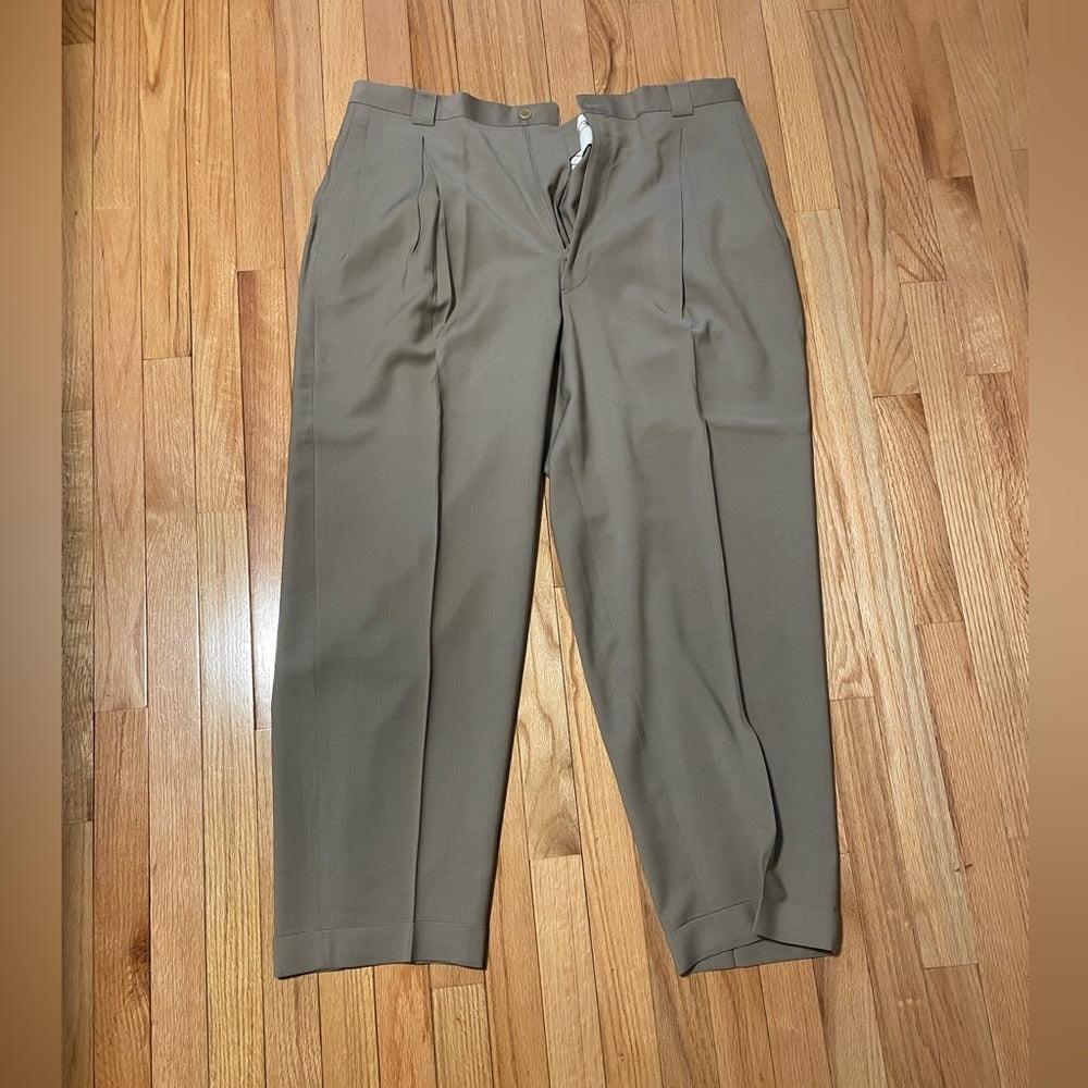 Giorgio Armani Men’s Beige Dress Pants Size 40