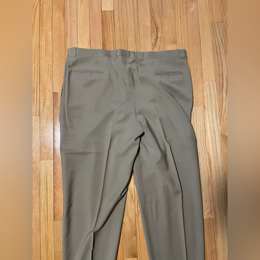 Giorgio Armani Men’s Beige Dress Pants Size 40