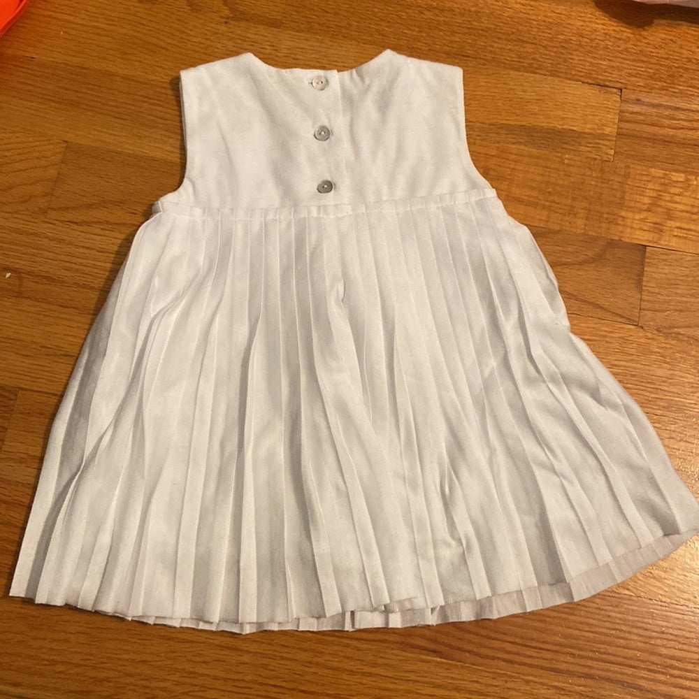 GIRLS Baby Dior white dress. Size 6 mos